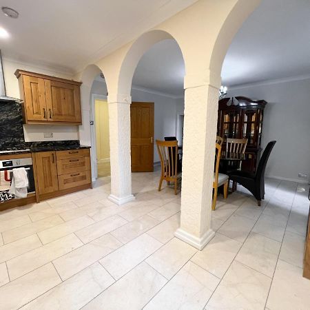 Spacious Flat Sleeps 8 Near Princes Street EDI Exterior foto