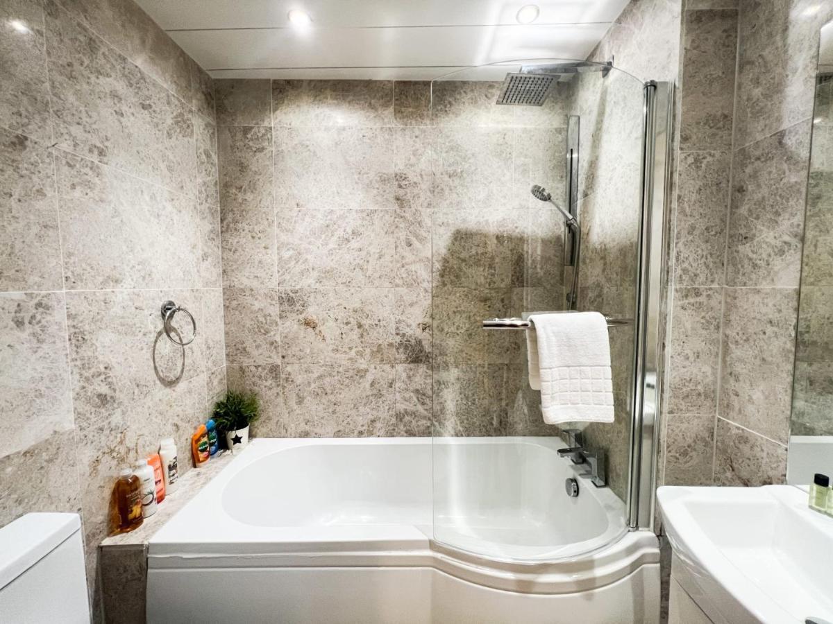 Spacious Flat Sleeps 8 Near Princes Street EDI Exterior foto