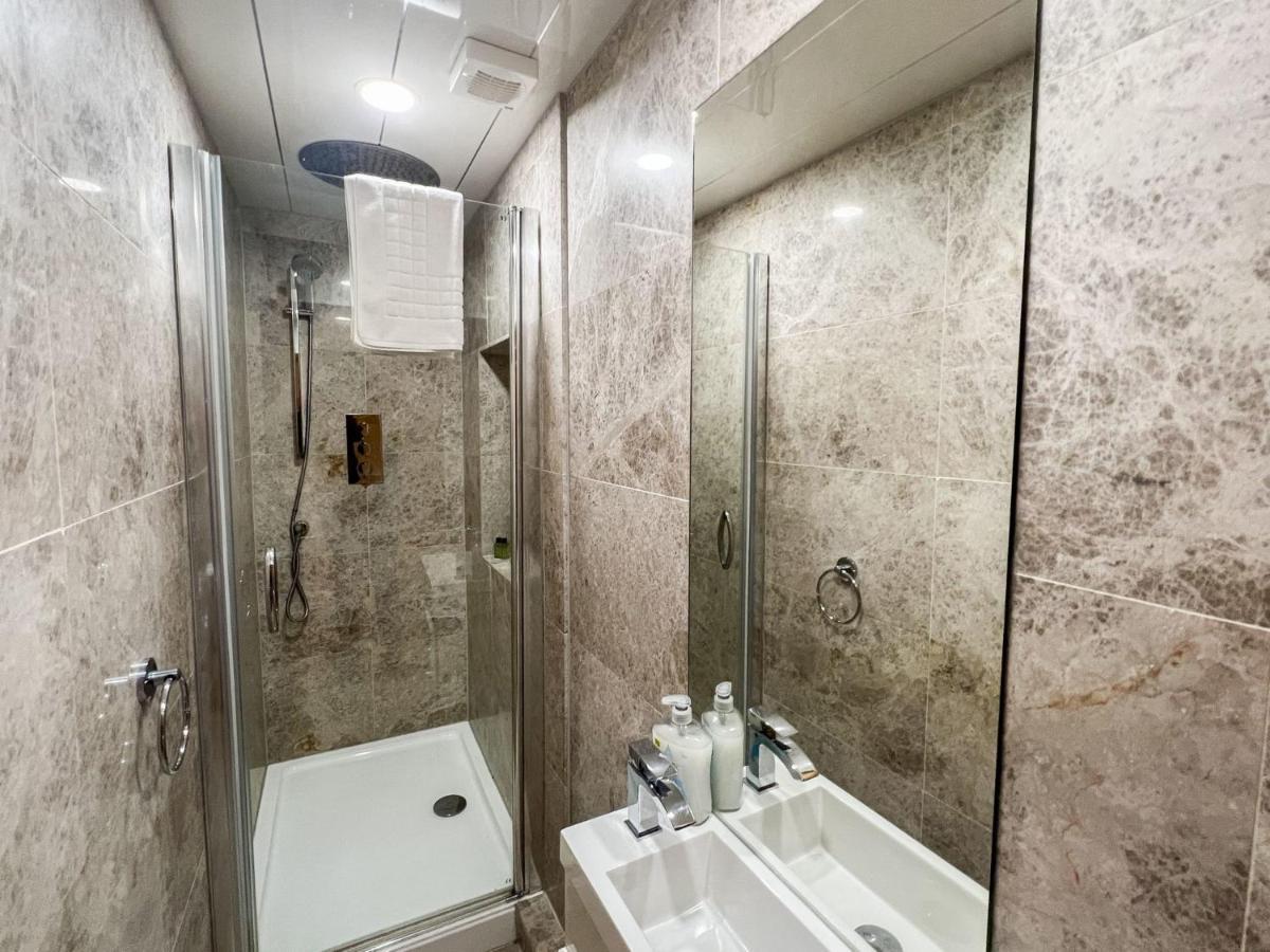 Spacious Flat Sleeps 8 Near Princes Street EDI Exterior foto