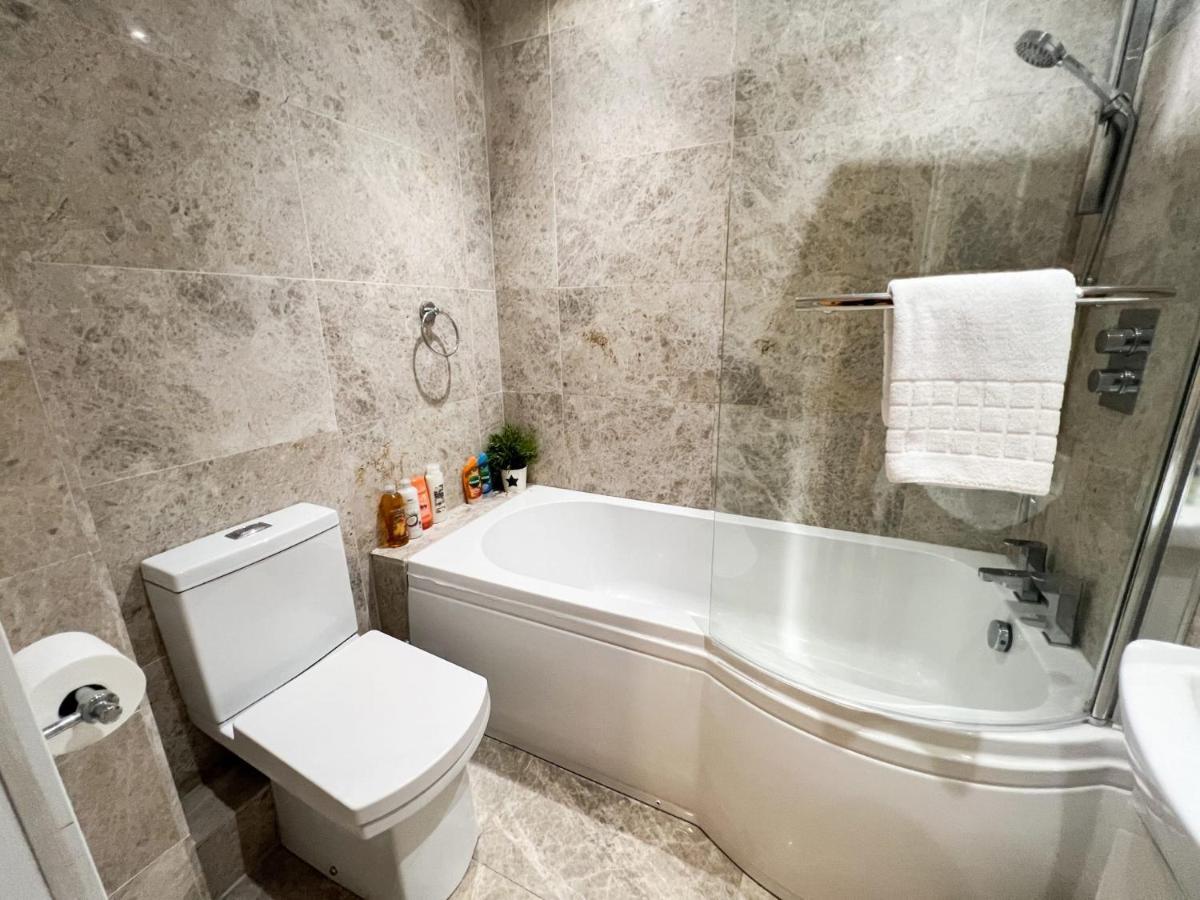 Spacious Flat Sleeps 8 Near Princes Street EDI Exterior foto