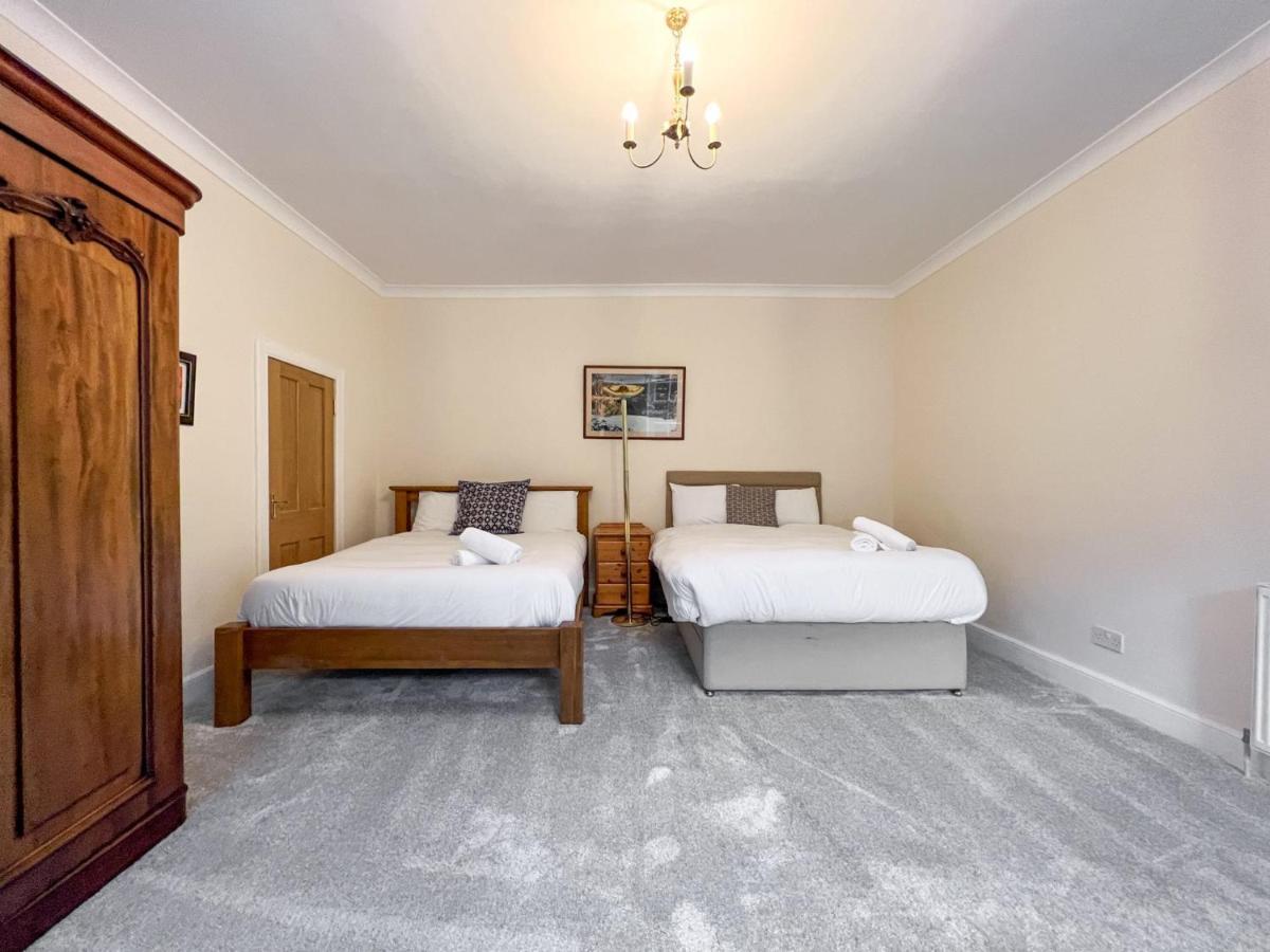 Spacious Flat Sleeps 8 Near Princes Street EDI Exterior foto